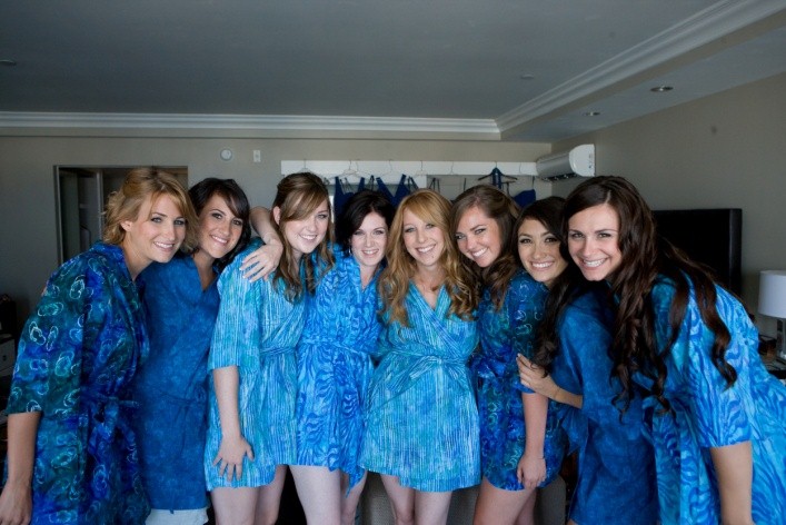 Bridesmaids in blue