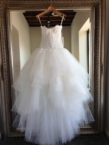 Monique Luhillier Wedding Dress