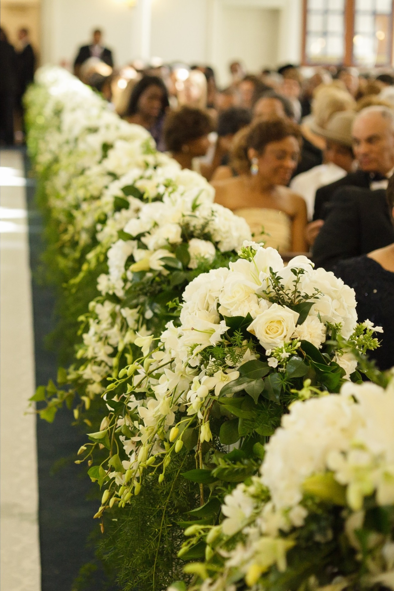 White flowers aisle decor