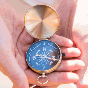 adventurers compass favors