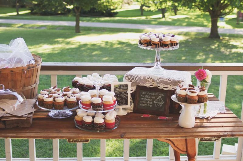 barn wedding dessert station